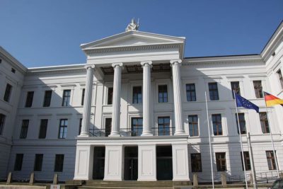 Германия. Шверин. Здание Государственной канцелярии.