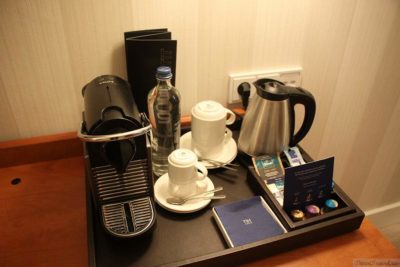Нидерланды. Амстердам. Отель NH Amsterdam Schiphol Airport. Номер.